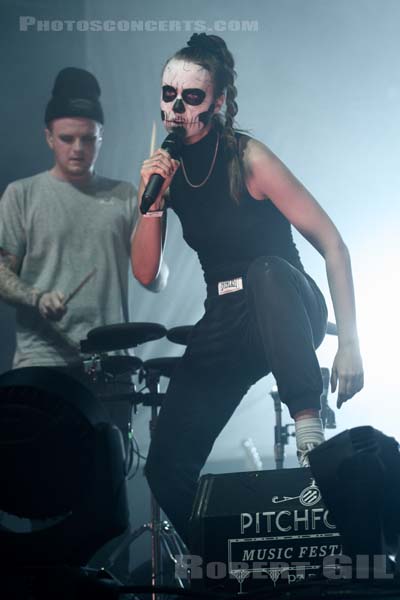 MØ - 2014-10-31 - PARIS - Grande Halle de La Villette - 